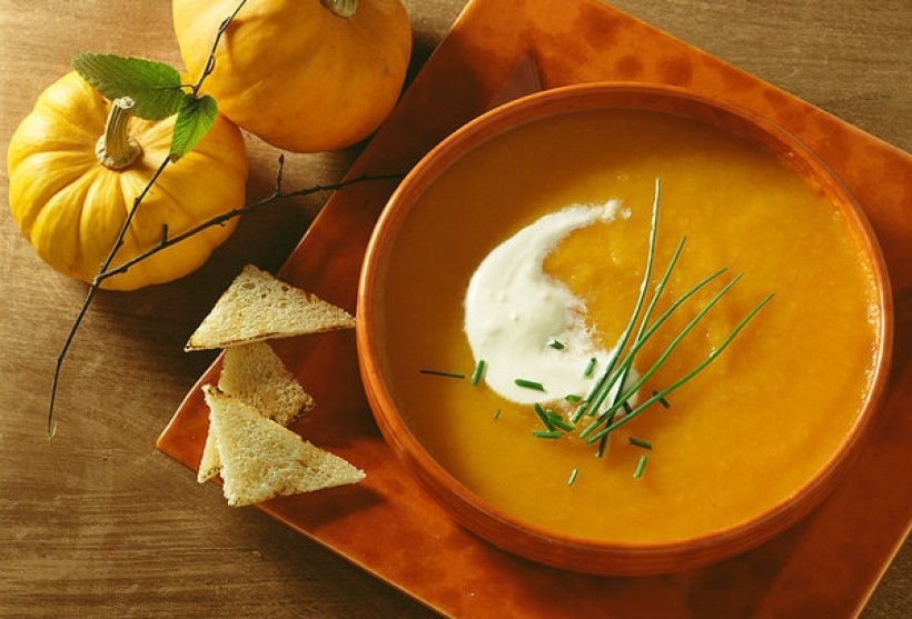 Édes-krémes őszi illatok a fazékból! Így készül a Howa-féle sütőtökkrémleves